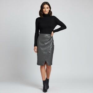 ➕Suzy Shier Elegant Black Faux Leather pencil skirt size medium